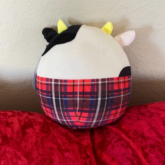 Squishmallows Connor the Cow 7.5” plush - Picture 2 of 3